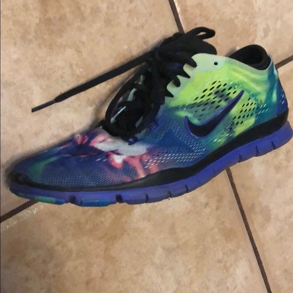 *Bundle!* - 4 Pairs of Nike’s - Picture 4 of 5